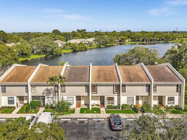 1381 NW 99th Avenue 172, Pembroke Pines, FL 33024