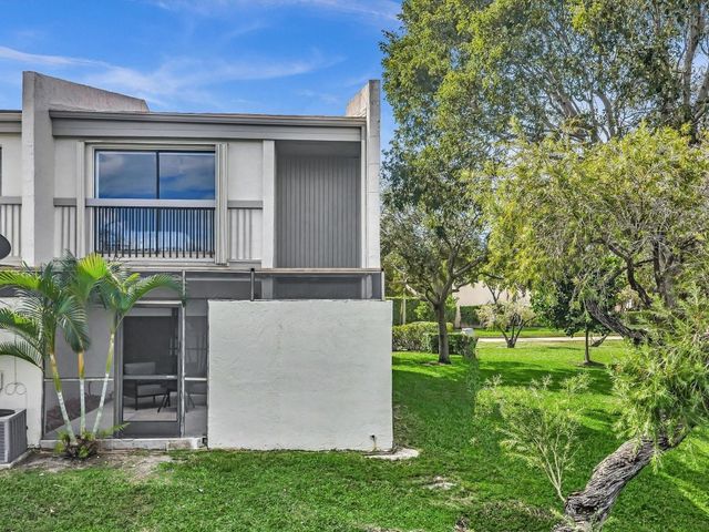 1381 NW 99th Avenue 172, Pembroke Pines, FL 33024