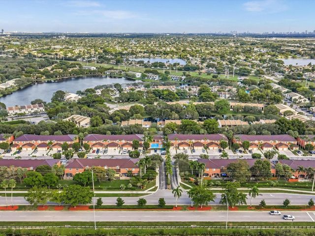 1381 NW 99th Avenue 172, Pembroke Pines, FL 33024