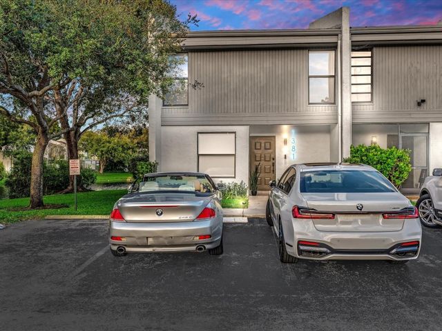 1381 NW 99th Avenue 172, Pembroke Pines, FL 33024