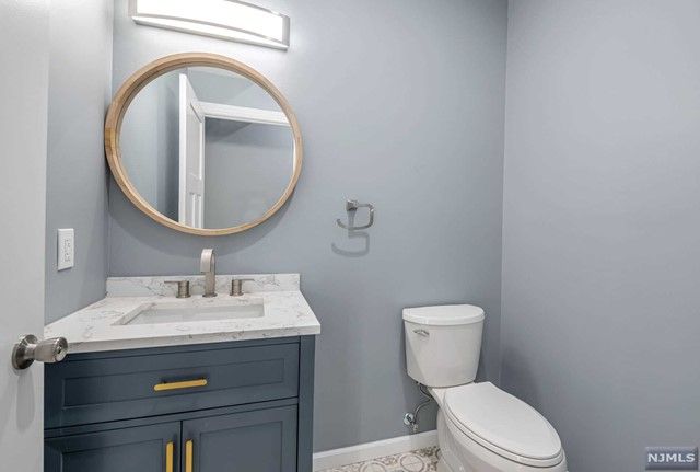 27 Niagara Street, Dumont, NJ 07628