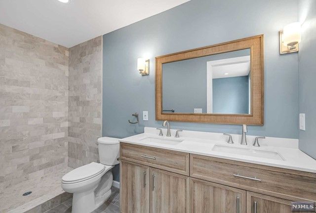 27 Niagara Street, Dumont, NJ 07628