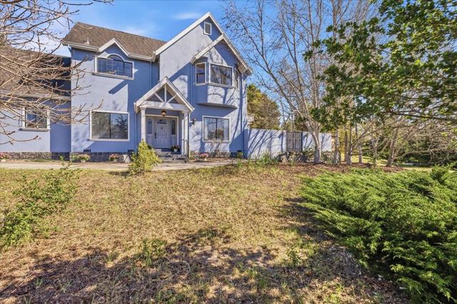 19350 El Cerro, Aromas, CA 95004