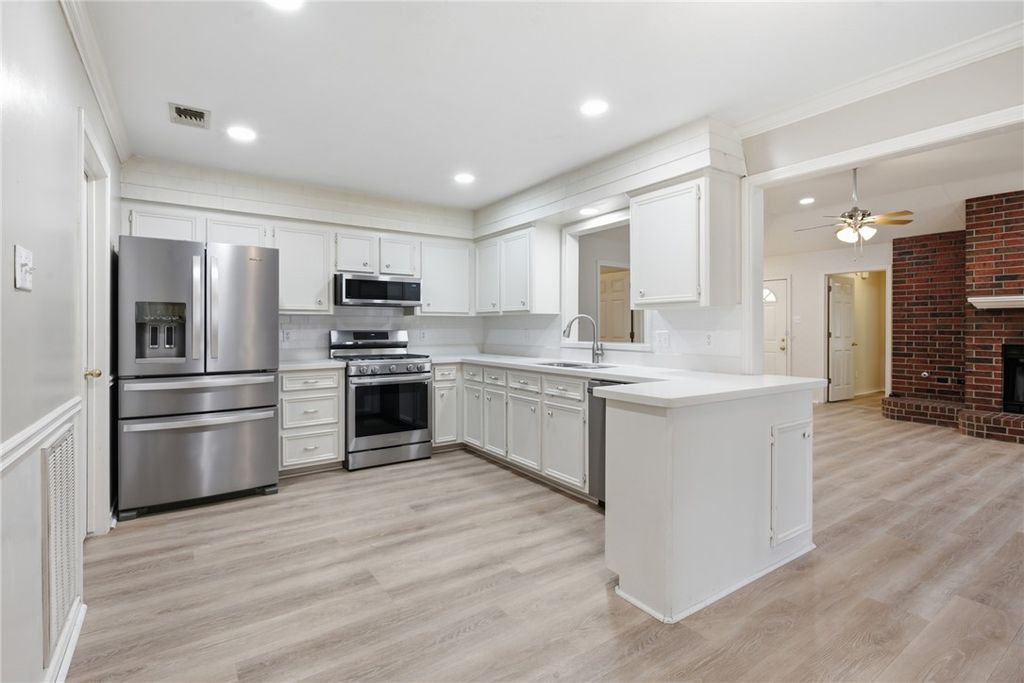 1821 Gettysburg Lane, Bryan, TX 77802 — photo 5