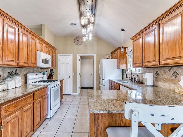 2305 SW 93rd Street, Oklahoma City, OK 73159