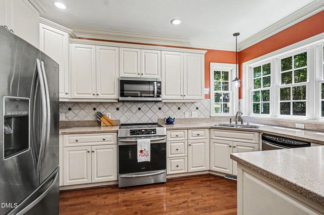 178 Caledonia Lane, Clayton, NC 27520