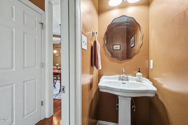 178 Caledonia Lane, Clayton, NC 27520