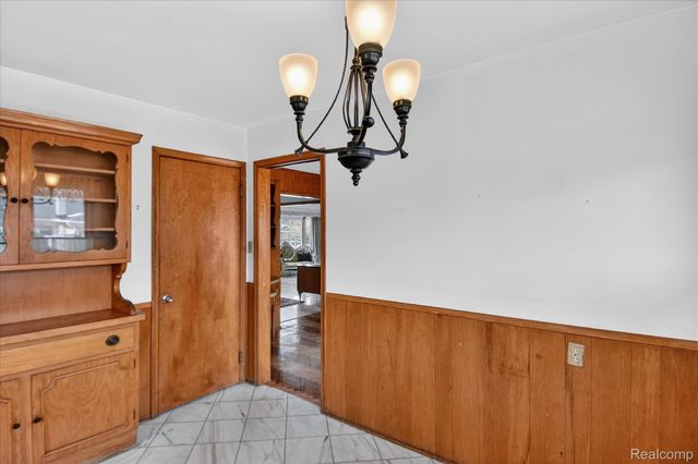 23367 Robert John Street, St. Clair Shores, MI 48080