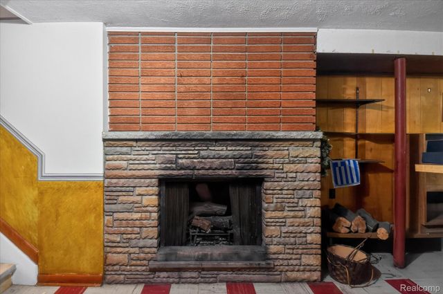 23367 Robert John Street, St. Clair Shores, MI 48080