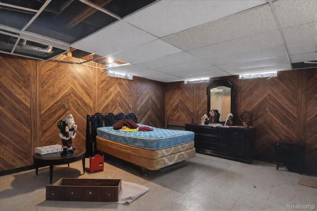 23367 Robert John Street, St. Clair Shores, MI 48080