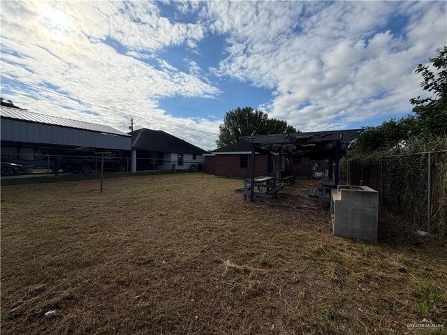 1302 Sago Palm Street, Alamo, TX 78516