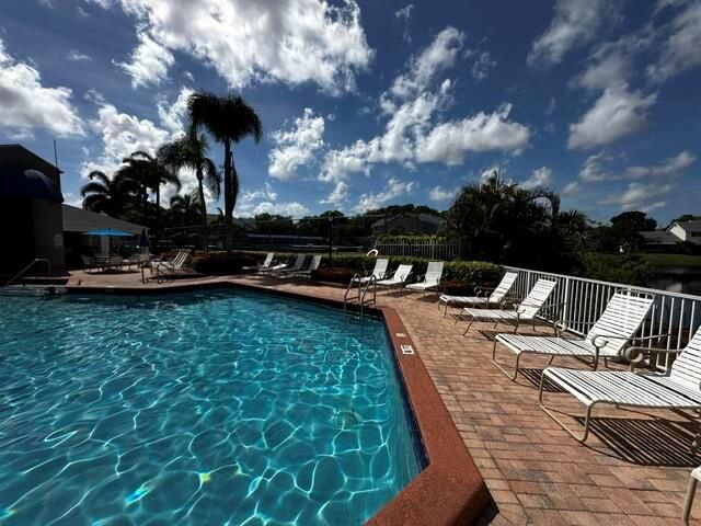 2173 Discovery Circle W, Deerfield Beach, FL 33442