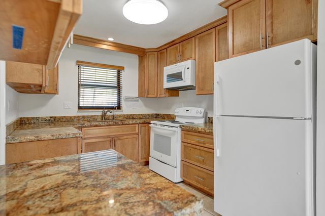 2674 NE 8th Court, Pompano Beach, FL 33062