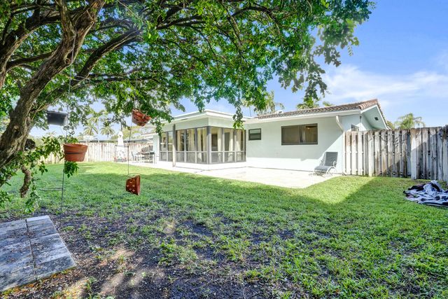 2674 NE 8th Court, Pompano Beach, FL 33062