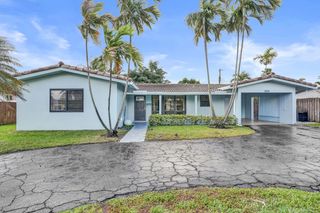 2674 NE 8th Court, Pompano Beach, FL 33062