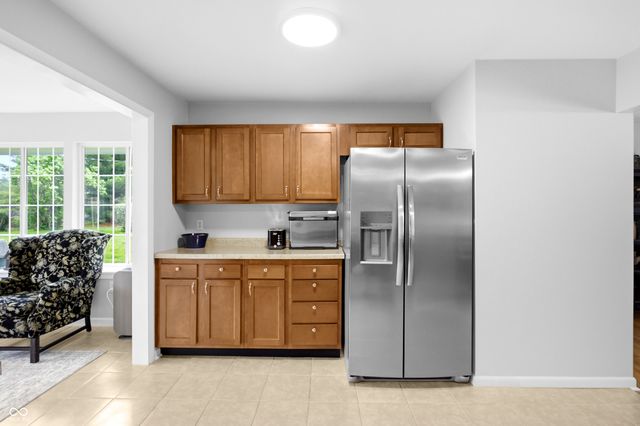 4236 Washington Street, Columbus, IN 47203