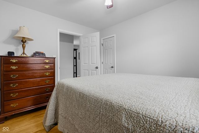 4236 Washington Street, Columbus, IN 47203