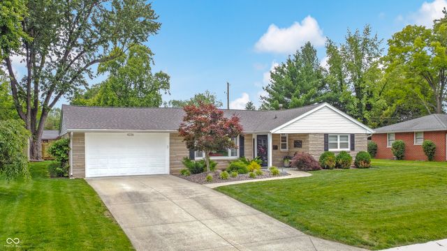 4236 Washington Street, Columbus, IN 47203