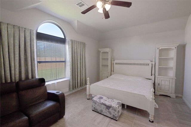 2757 Maxway Ct Court, League City, TX 77573