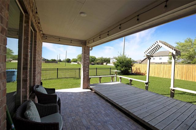 2757 Maxway Ct Court, League City, TX 77573
