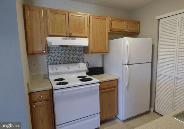 808 BRITTON PL, Voorhees, NJ 08043