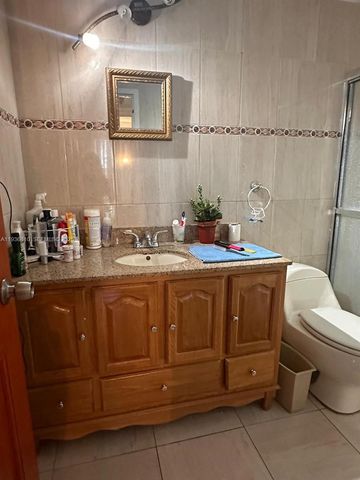 17560 Atlantic Blvd 109, Sunny Isles Beach, FL 33160