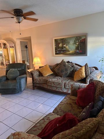 17560 Atlantic Blvd 109, Sunny Isles Beach, FL 33160