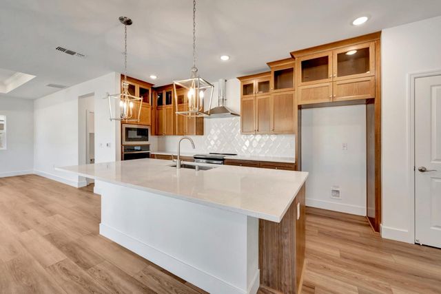 12443 Columba Way, Rancho Cordova, CA 95742