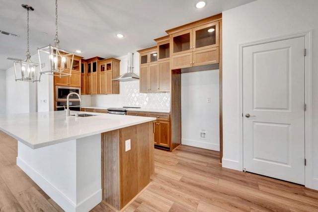 12443 Columba Way, Rancho Cordova, CA 95742