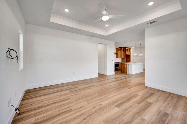 12443 Columba Way, Rancho Cordova, CA 95742