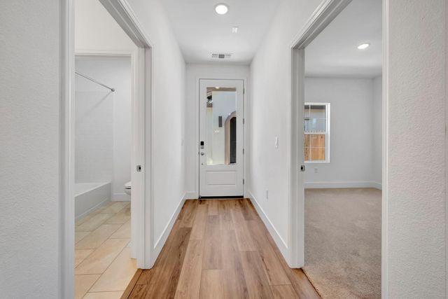 12443 Columba Way, Rancho Cordova, CA 95742