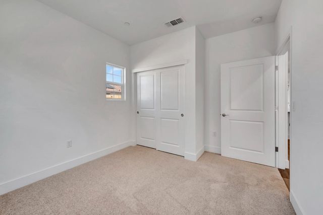 12443 Columba Way, Rancho Cordova, CA 95742