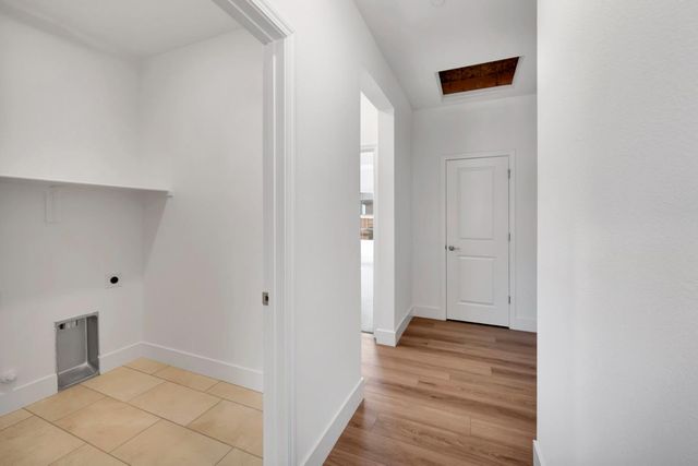 12443 Columba Way, Rancho Cordova, CA 95742