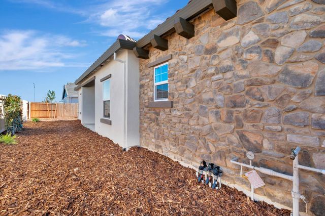 12443 Columba Way, Rancho Cordova, CA 95742