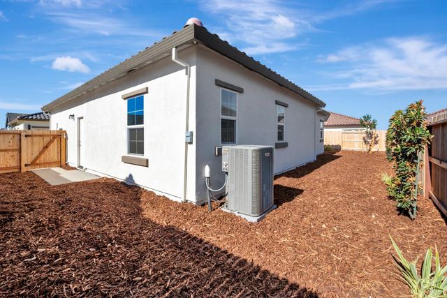 12443 Columba Way, Rancho Cordova, CA 95742