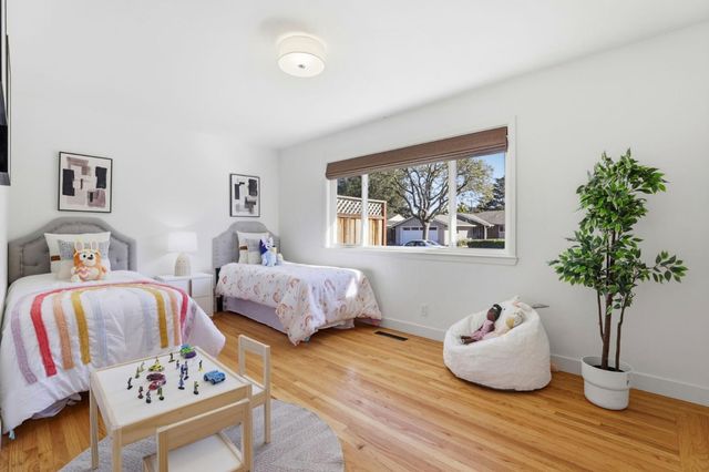 1079 The Dalles Avenue, Sunnyvale, CA 94087