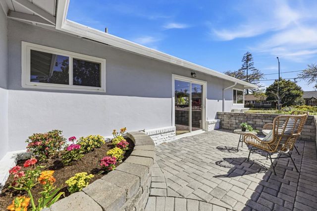 1079 The Dalles Avenue, Sunnyvale, CA 94087