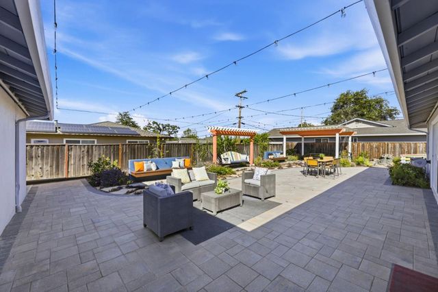 1079 The Dalles Avenue, Sunnyvale, CA 94087