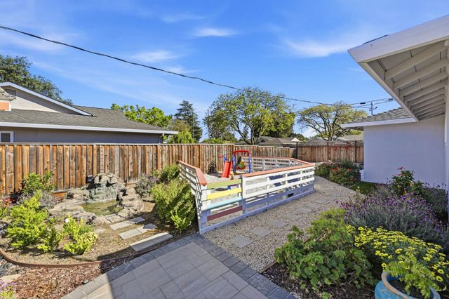 1079 The Dalles Avenue, Sunnyvale, CA 94087