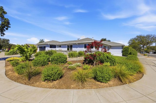 1079 The Dalles Avenue, Sunnyvale, CA 94087