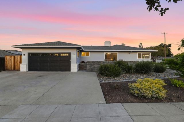 1079 The Dalles Avenue, Sunnyvale, CA 94087