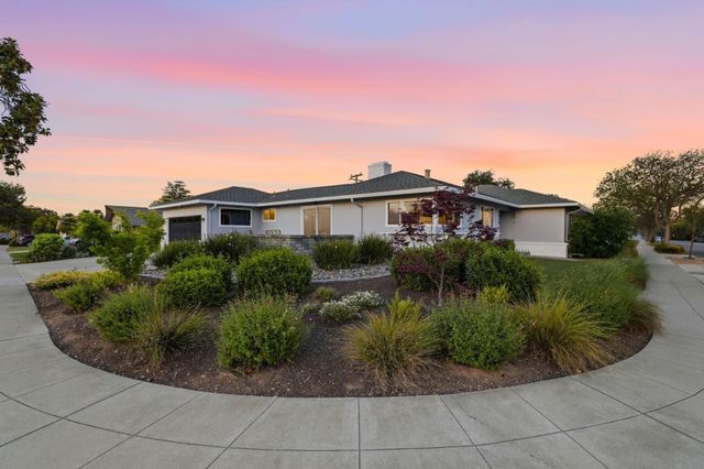 1079 The Dalles Avenue, Sunnyvale, CA 94087