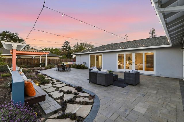 1079 The Dalles Avenue, Sunnyvale, CA 94087