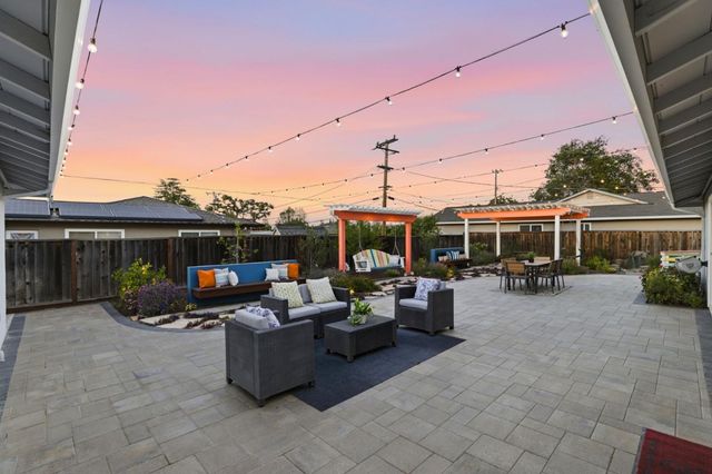 1079 The Dalles Avenue, Sunnyvale, CA 94087