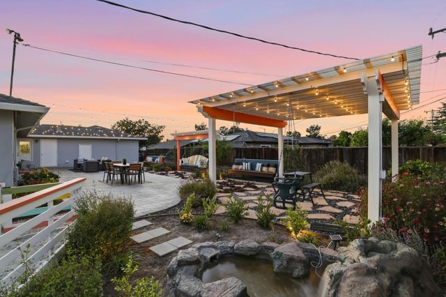 1079 The Dalles Avenue, Sunnyvale, CA 94087