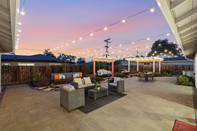 1079 The Dalles Avenue, Sunnyvale, CA 94087