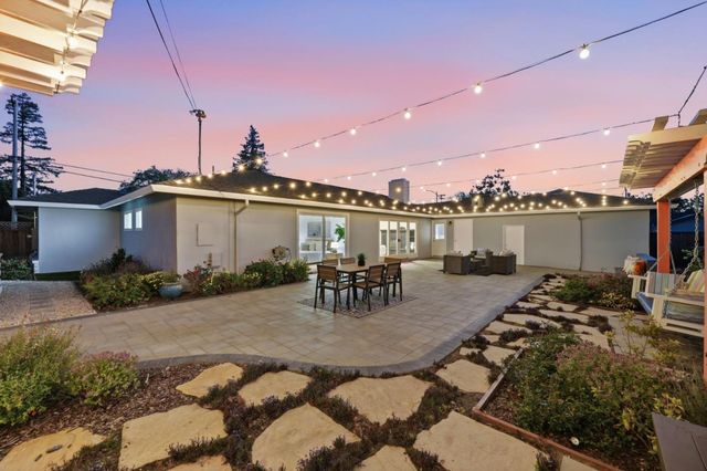 1079 The Dalles Avenue, Sunnyvale, CA 94087