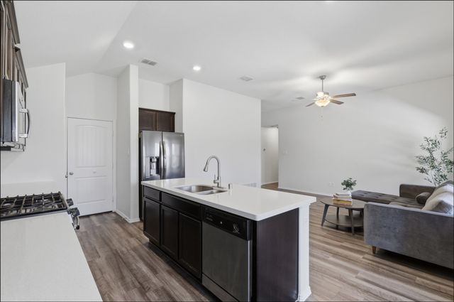 1860 Alamandine Avenue, Cross Roads, TX 76227