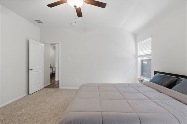 1860 Alamandine Avenue, Cross Roads, TX 76227