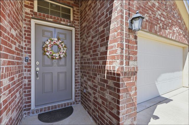 1860 Alamandine Avenue, Cross Roads, TX 76227